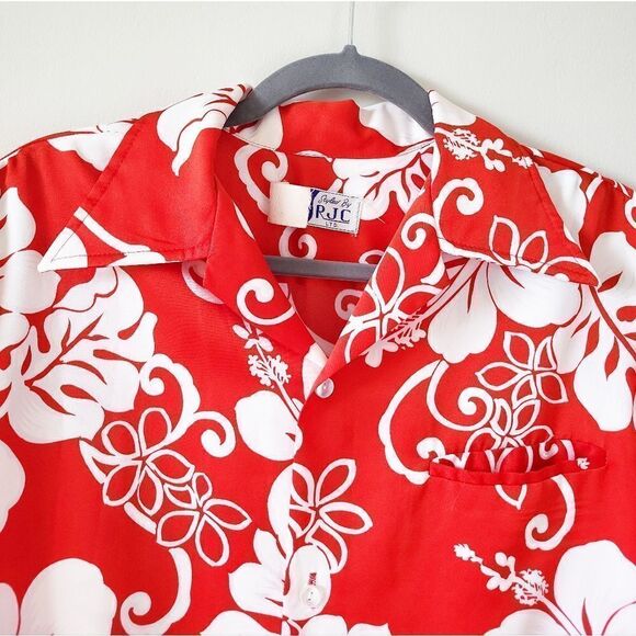 Vintage Red and White Floral Button Down Shirt - Picture 2 of 5